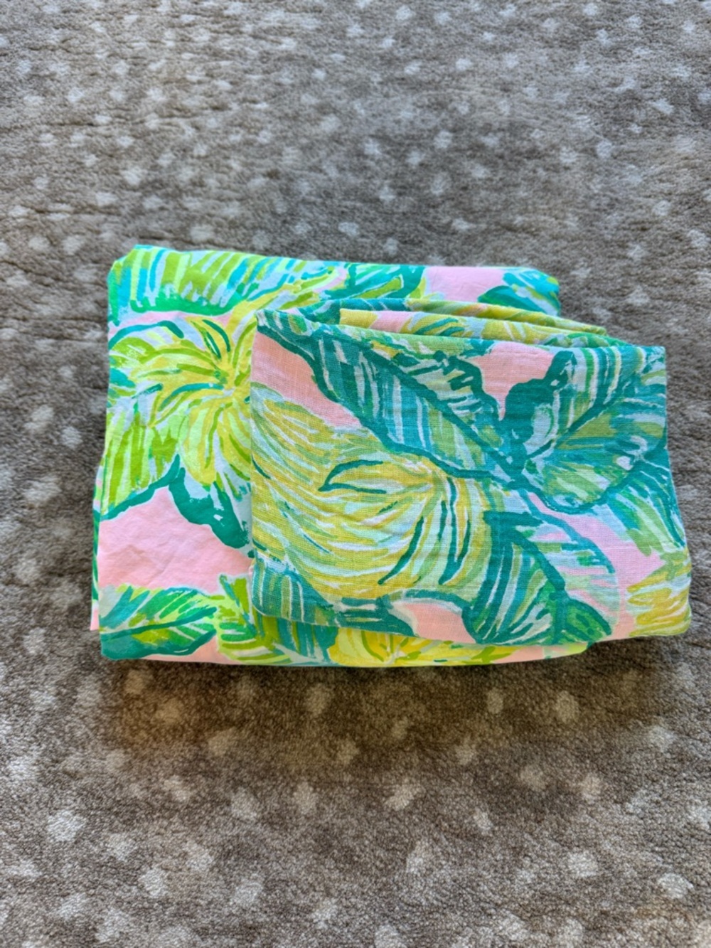 Lilly Pulitzer crib sheet and blanket